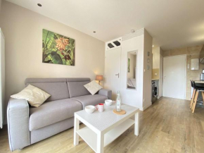 Studio moderne avec balcon sud, parking privé, près avenue De Gaulle - 2 couchages à La Baule - FR-1-245-107
